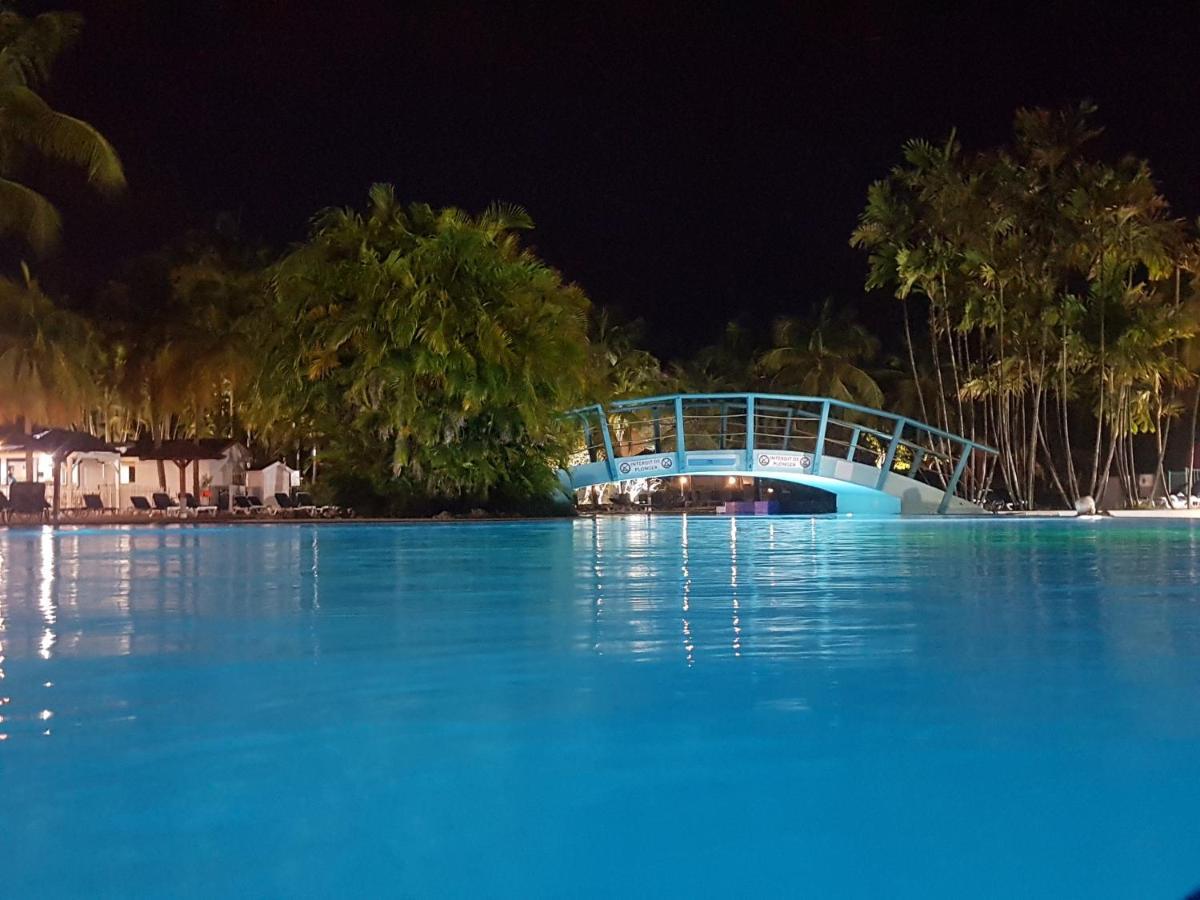 Caraibes Apparts-Resorts Sainte-Anne  Exterior photo